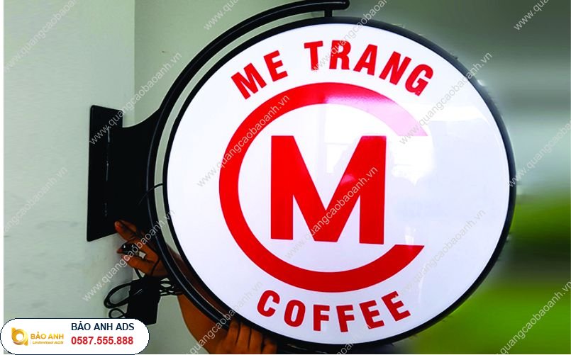 Biển Vẫy Mica Hút Nổi