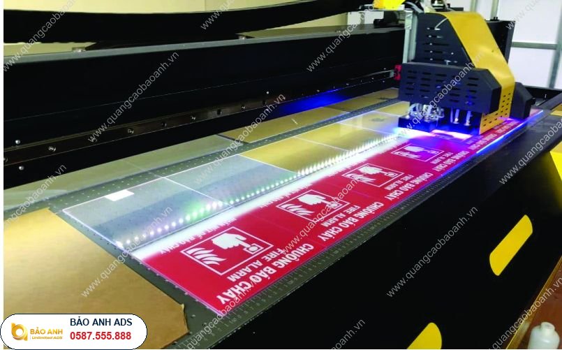 In UV Trên Mọi Chất Liệu