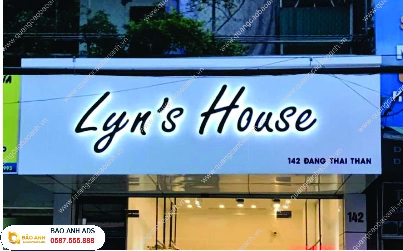 Thi công biển quảng cáo cửa hàng giá rẻ tại Hải Dương